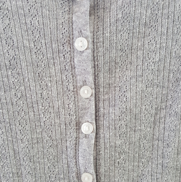 Victoria Secret L/S pullover - Picture 2 of 5